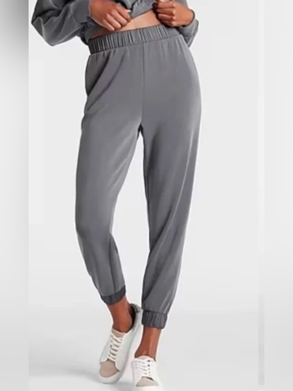 New Express Women's Relaxed Soft Jogger Pants  Size Large